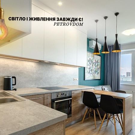 Petrovdom 5-25 In Cozy Apartment In Residential Complex "Beresteiskyi" 키예프 외부 사진