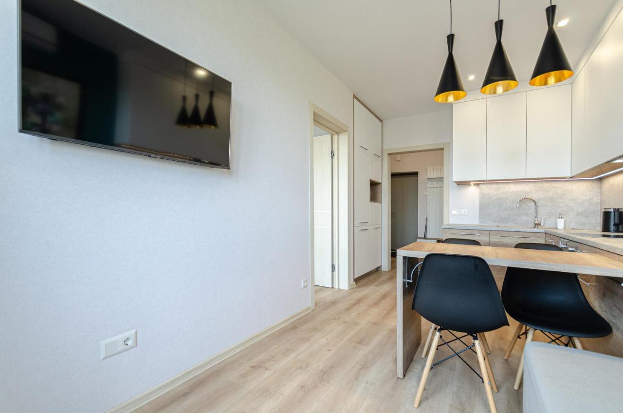 Petrovdom 5-25 In Cozy Apartment In Residential Complex "Beresteiskyi" 키예프 외부 사진