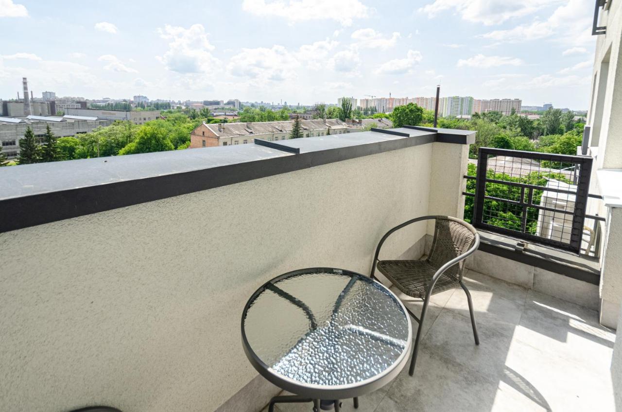 Petrovdom 5-25 In Cozy Apartment In Residential Complex "Beresteiskyi" 키예프 외부 사진
