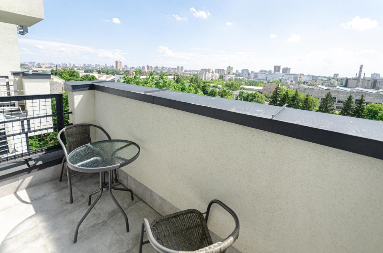 Petrovdom 5-25 In Cozy Apartment In Residential Complex "Beresteiskyi" 키예프 외부 사진